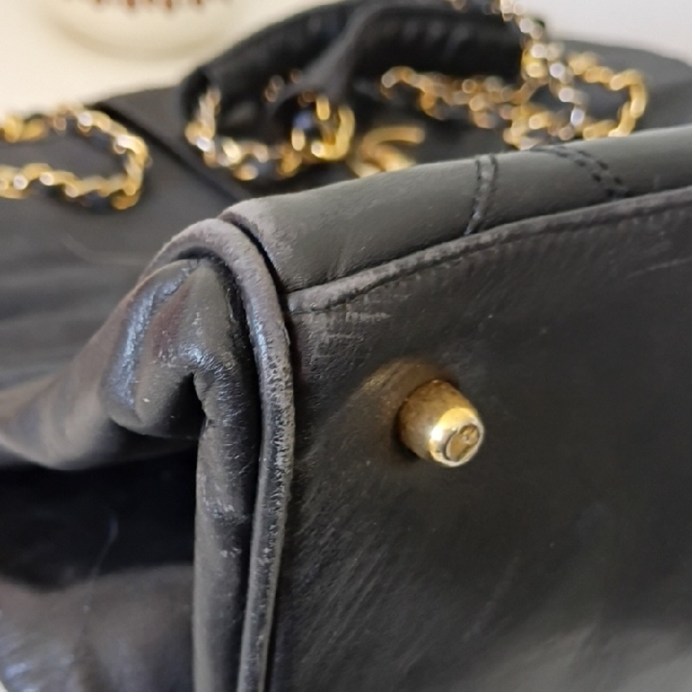 Vintage Chanel Black Supermodel Tote Bag • Gold Chain & Leather Straps • Large - Picture 7 of 16
